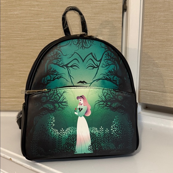 Danielle Nicole Disney Aurora Maleficent Backpack NWT - Picture 2 of 12